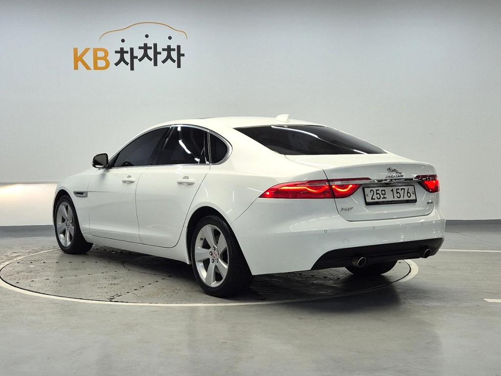 2018 JAGUAR XF (2G) 