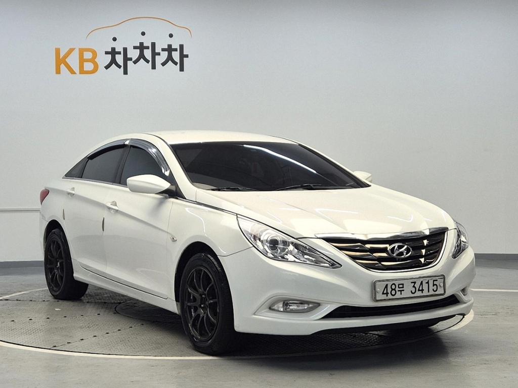 2010 HYUNDAI SONATA (YF) 