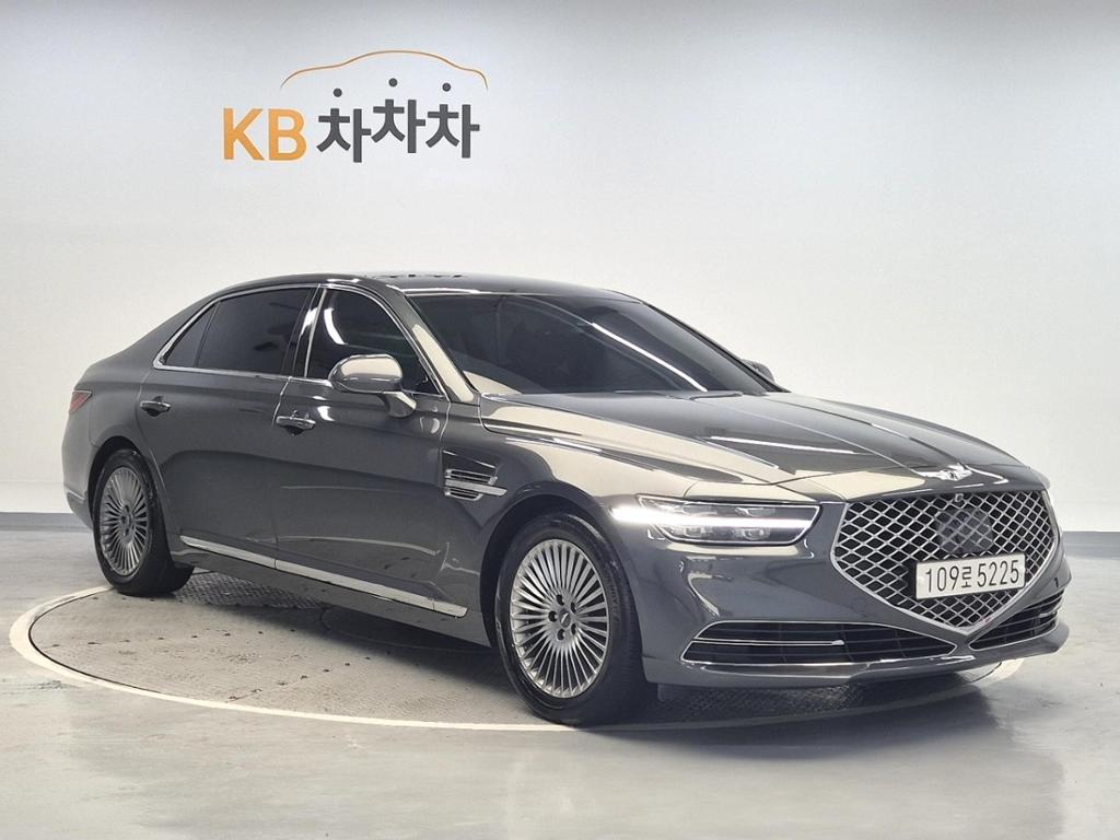 2020 GENESIS G90 
