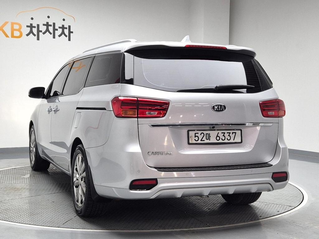 2019 KIA THE NEW CARNIVAL 