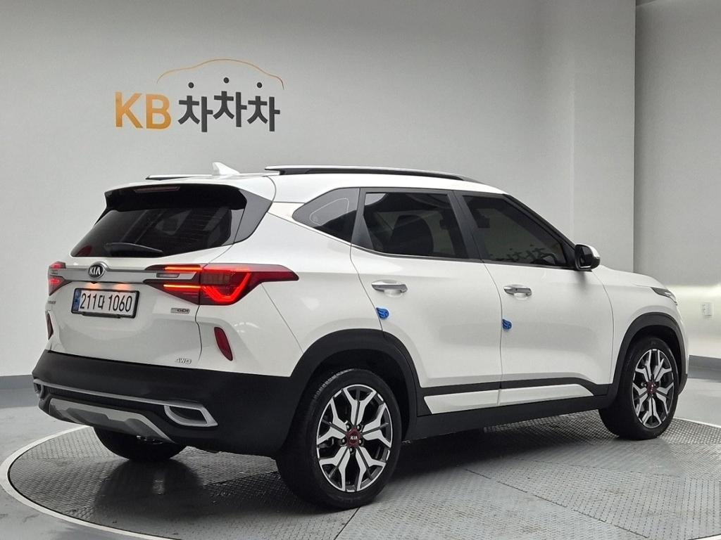 2022 KIA SELTOS 