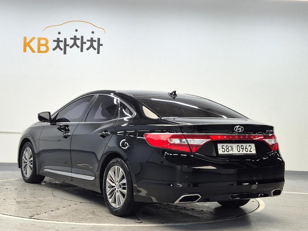 2016 HYUNDAI GRANDEUR HG 