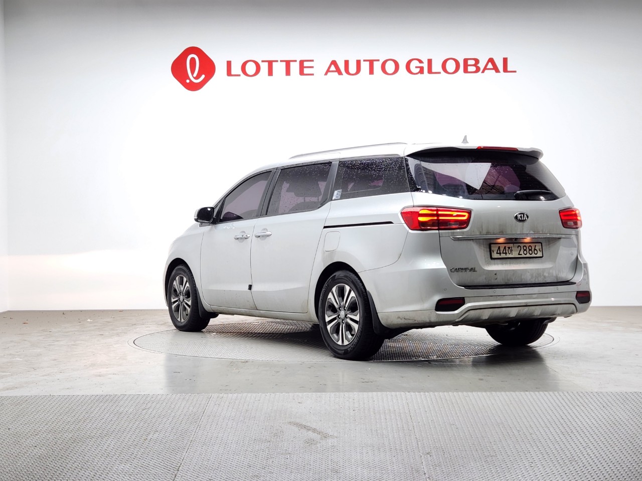 2019 KIA THE NEW CARNIVAL 9seat Diesel Luxury