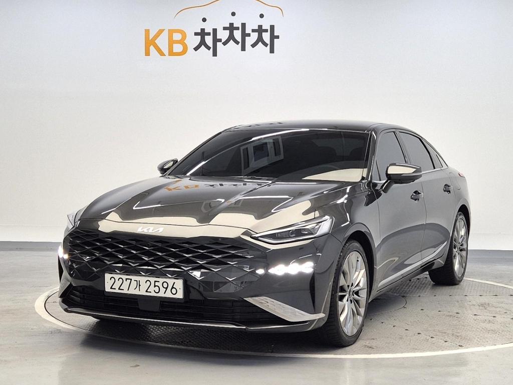 2023 KIA K8 