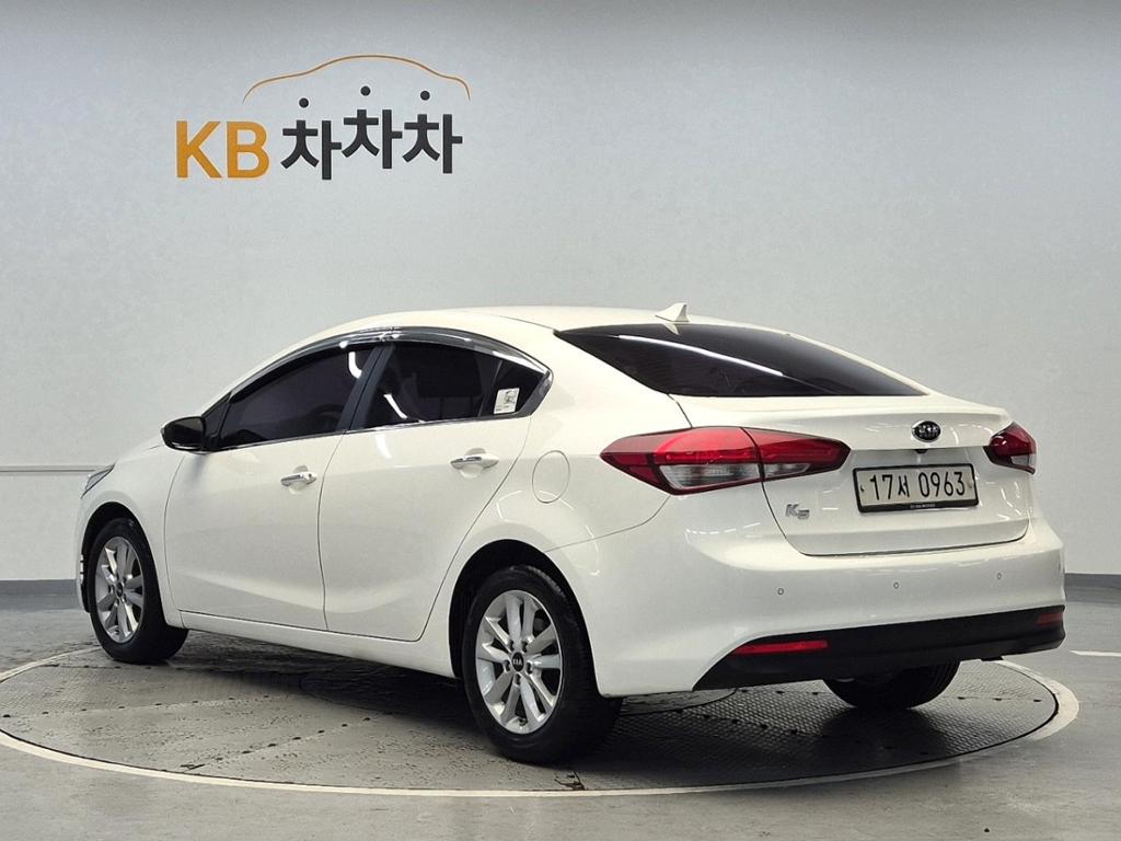 2016 KIA THE NEW K3 