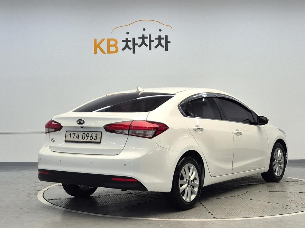 2016 KIA THE NEW K3 