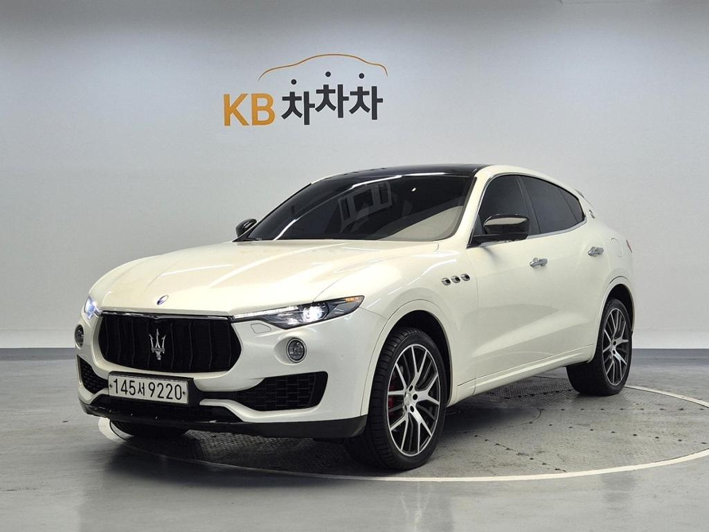 2017 MASERATI LEVANTE 