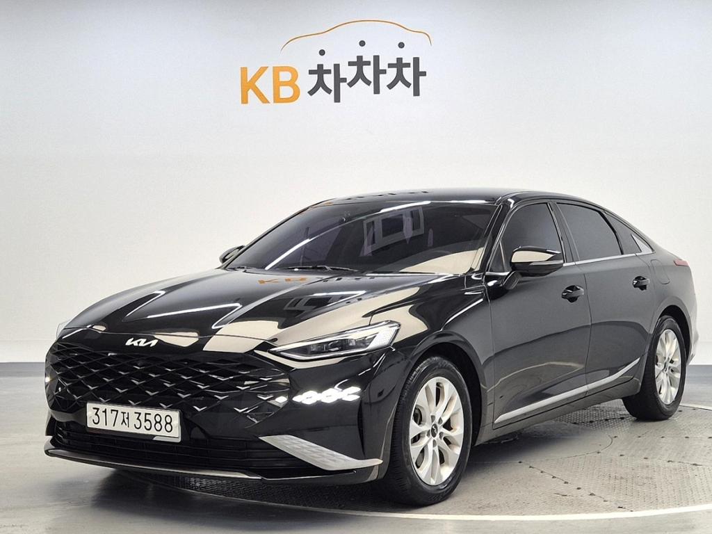 2022 KIA K8 