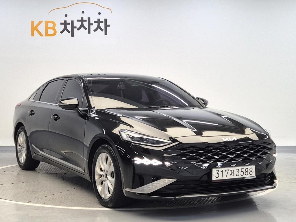 2022 KIA K8 