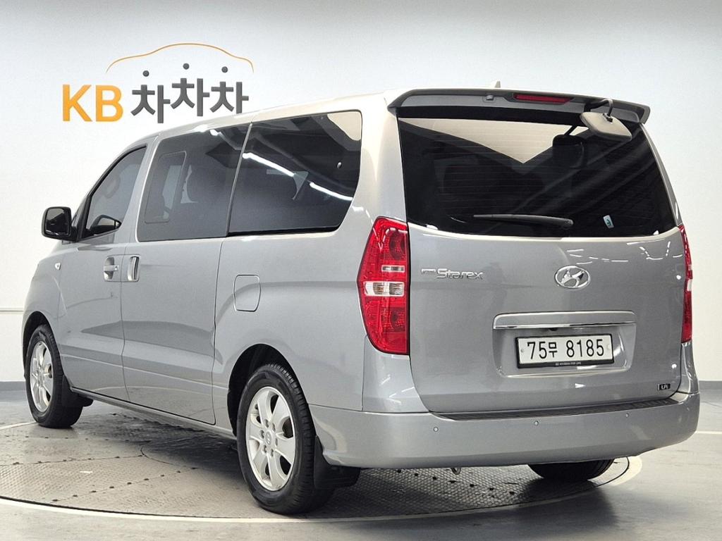 2020 HYUNDAI THE NEW GRAND STAREX 