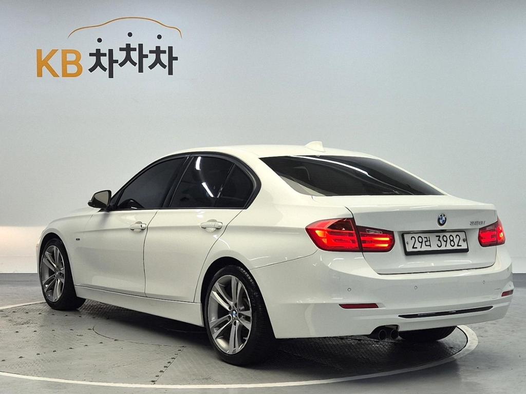 2015 BMW 3 Series (6Gen) 
