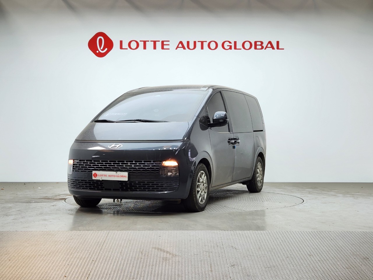2022 HYUNDAI STARIA 2.2 Diesel Tourer 11seat 2W Modern