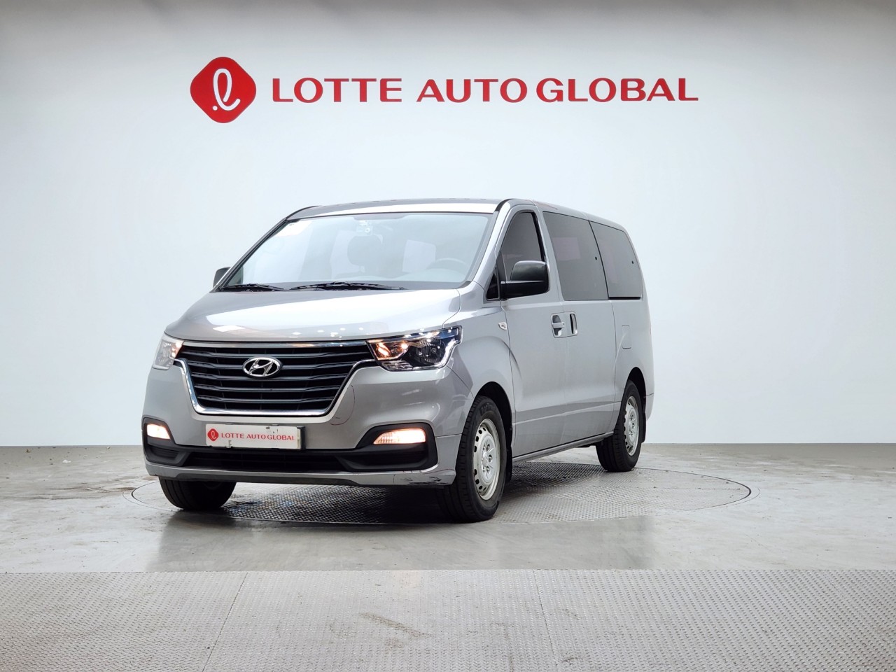 2019 HYUNDAI THE NEW GRAND STAREX 12seat Diesel Style