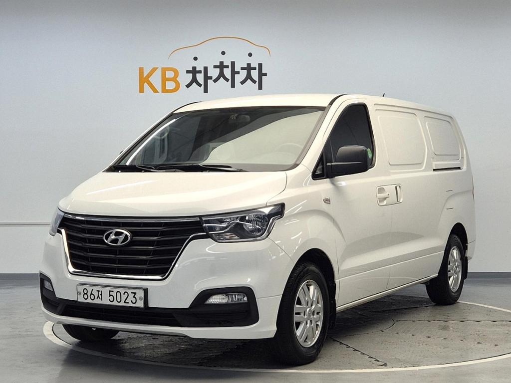 2019 HYUNDAI THE NEW GRAND STAREX 