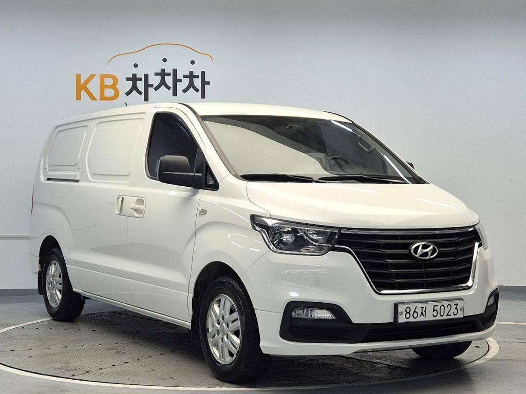 2019 HYUNDAI THE NEW GRAND STAREX 