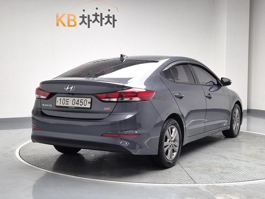 2017 HYUNDAI AVANTE AD 
