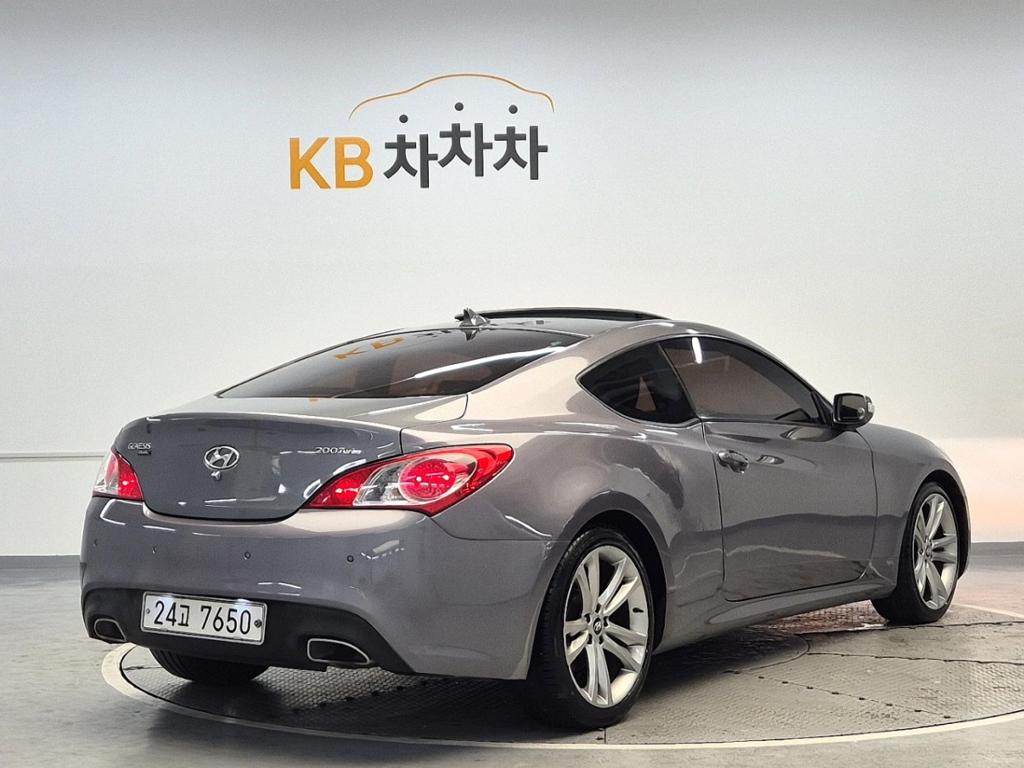 2011 HYUNDAI GENESIS COUPE 