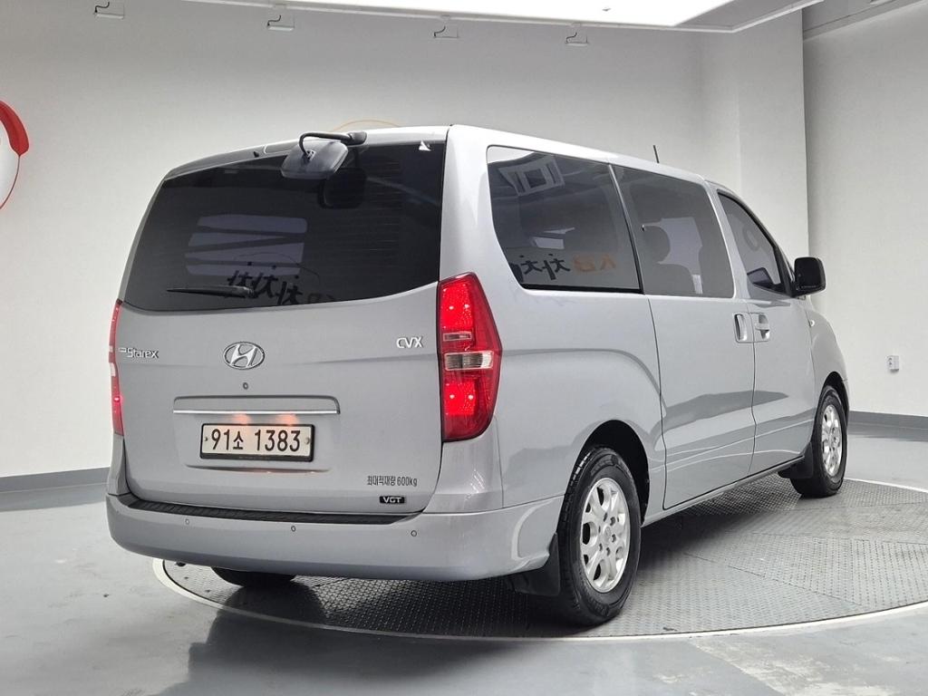 2012 HYUNDAI GRAND STAREX 