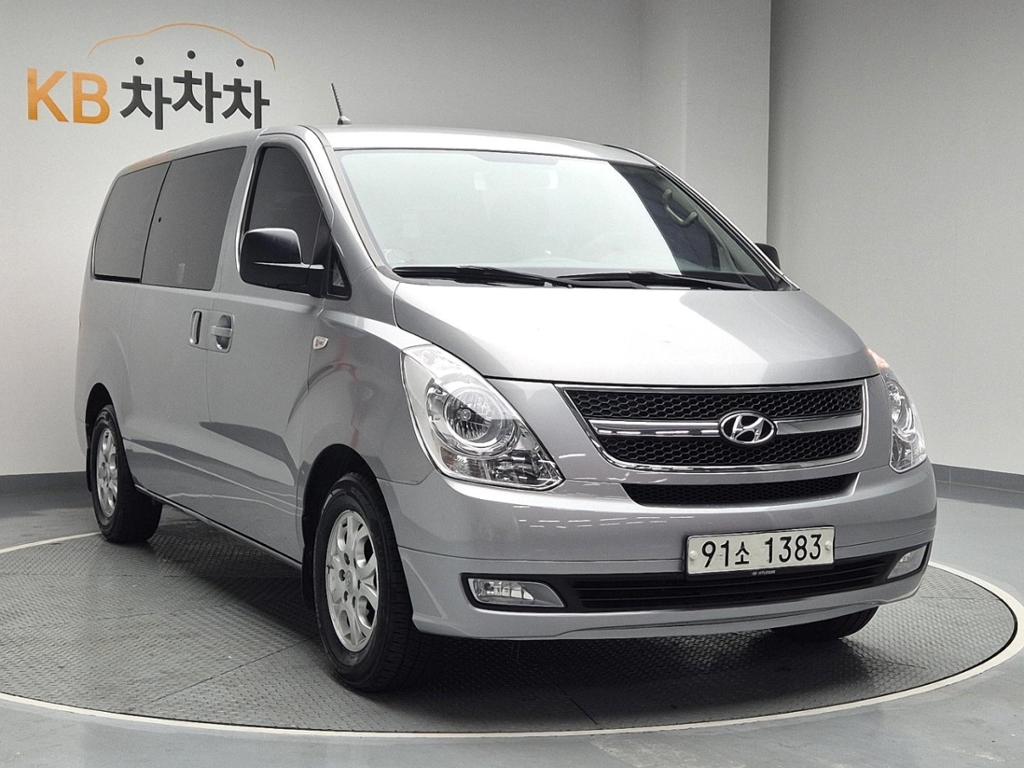 2012 HYUNDAI GRAND STAREX 
