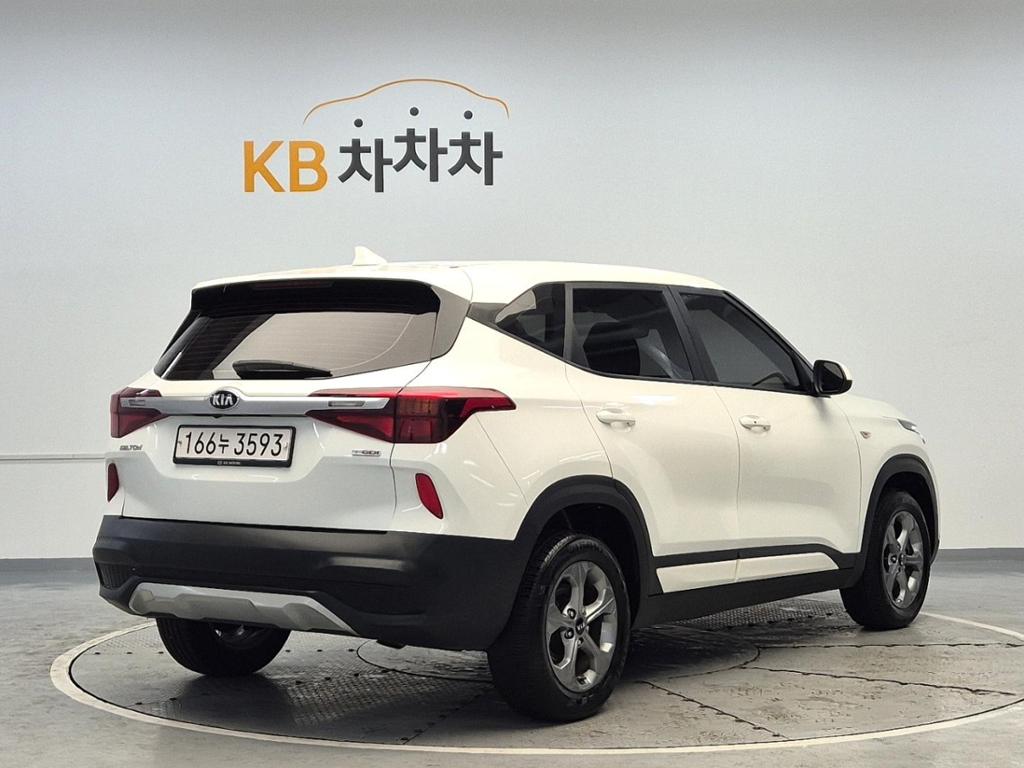 2022 KIA SELTOS 