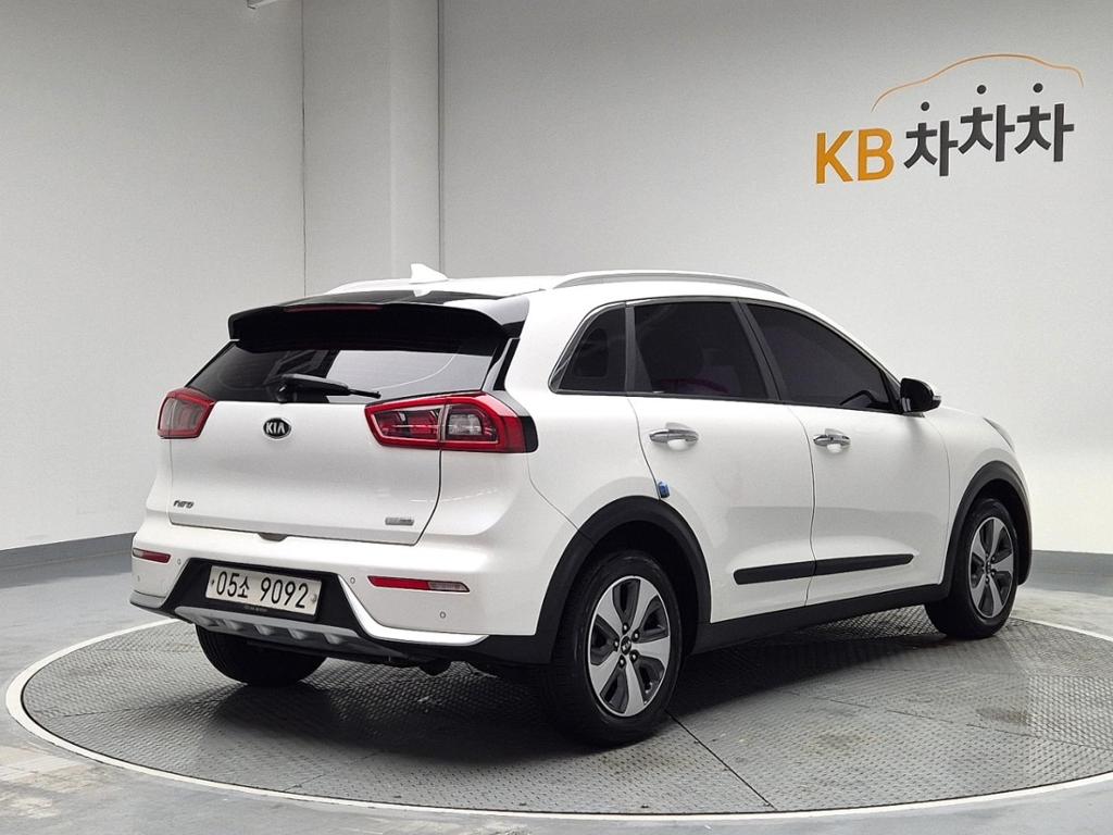 2018 KIA NIRO 