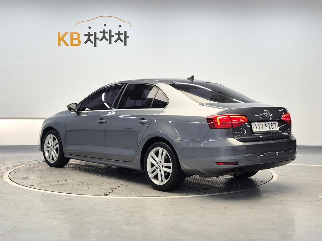2015 VOLKSWAGEN JETTA (6Gen) 