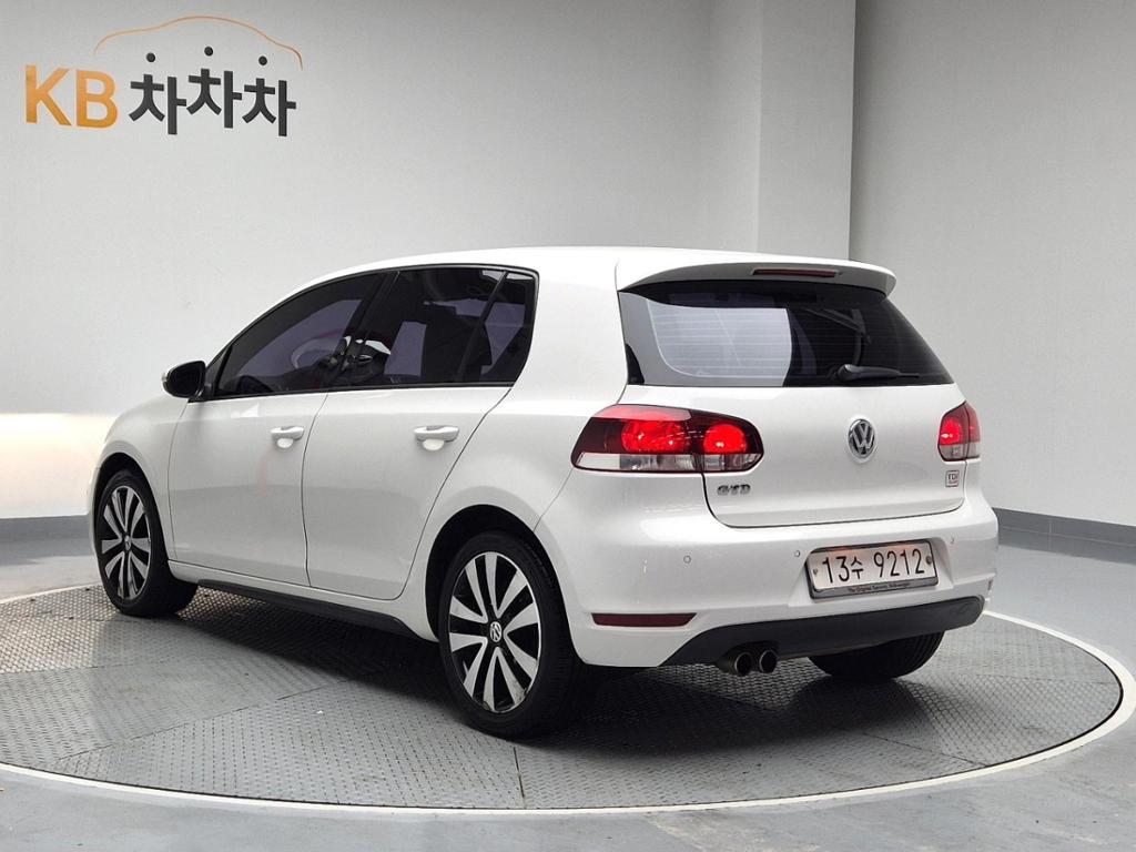 2011 VOLKSWAGEN GOLF (6Gen) 