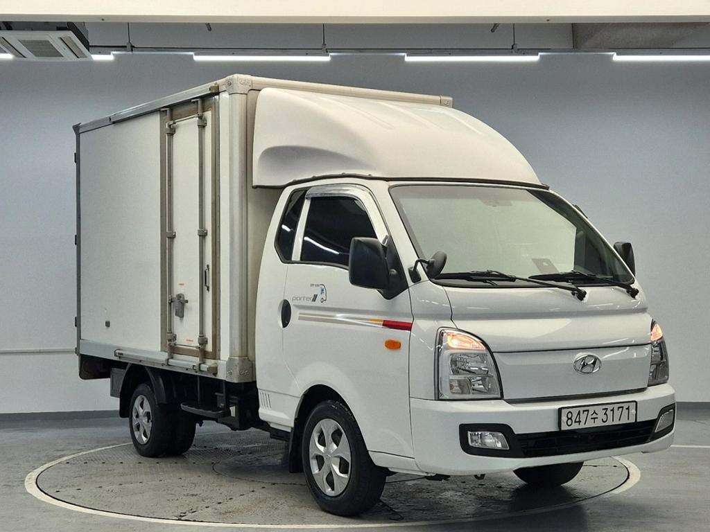 2022 HYUNDAI PORTER II 