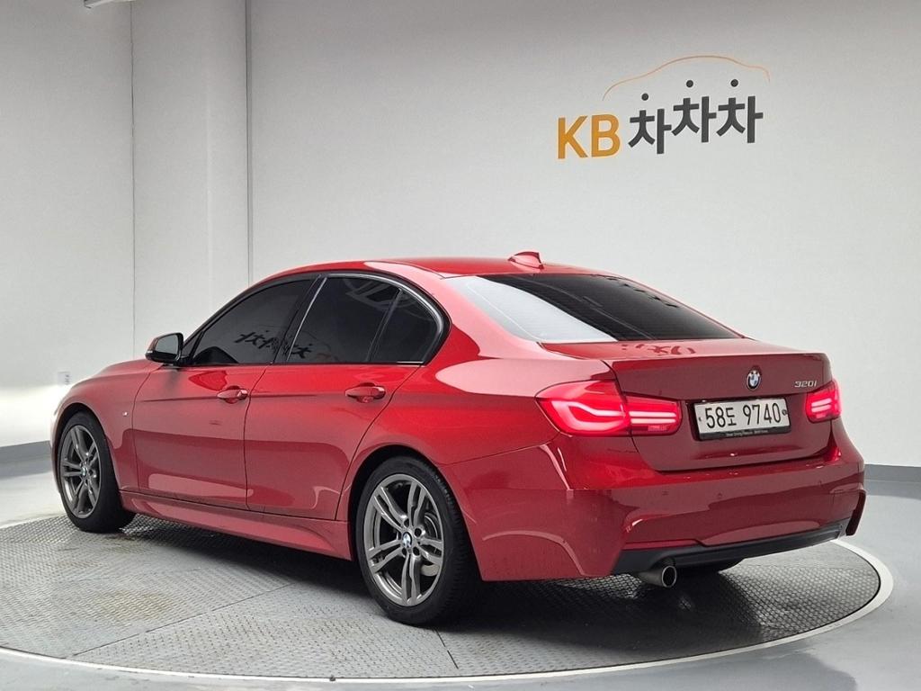 2018 BMW 3 Series (6Gen) 