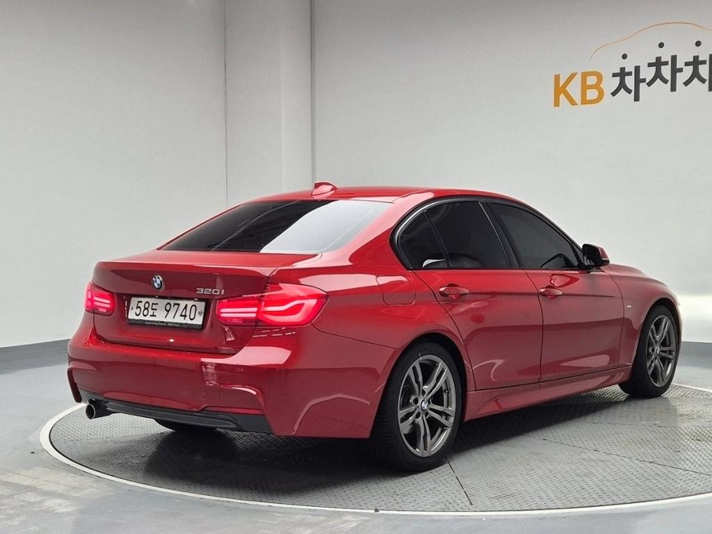 2018 BMW 3 Series (6Gen) 