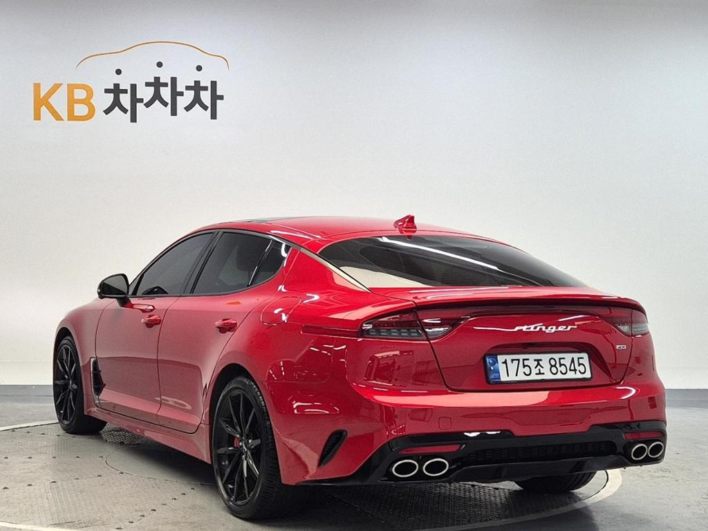 2023 KIA STINGER Meister 