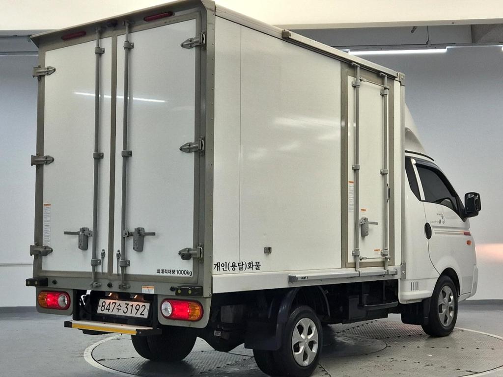 2023 HYUNDAI PORTER II 