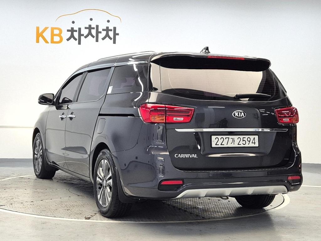 2019 KIA THE NEW CARNIVAL 