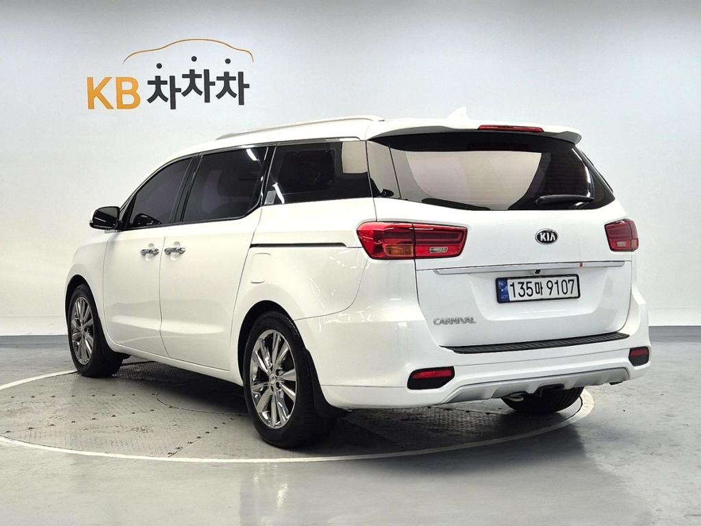 2019 KIA THE NEW CARNIVAL 