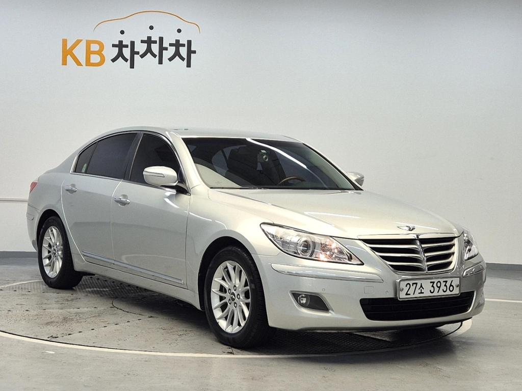 2008 HYUNDAI GENESIS 