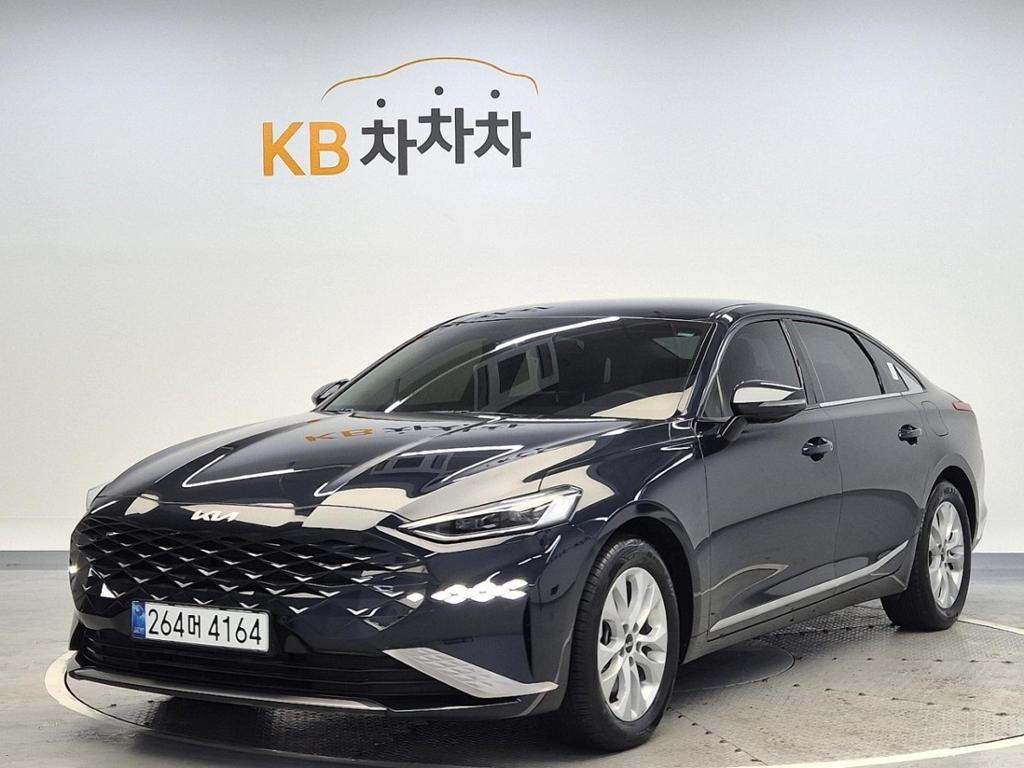 2022 KIA K8 