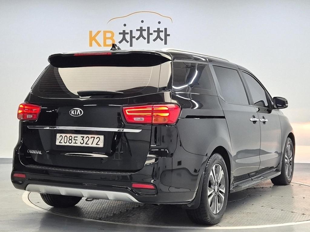 2019 KIA THE NEW CARNIVAL 