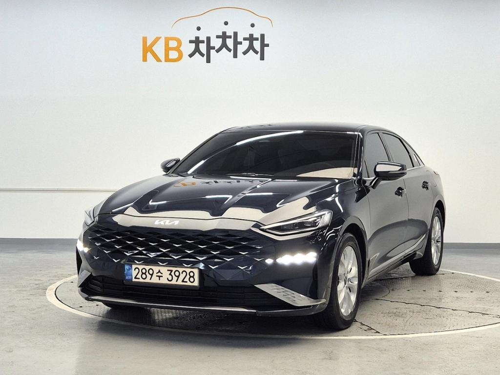 2022 KIA K8 
