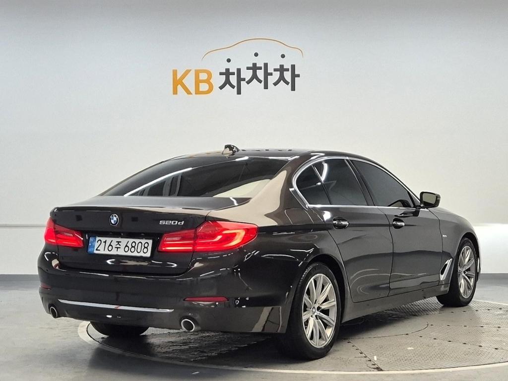 2018 BMW 5 SERIES (7Gen) 