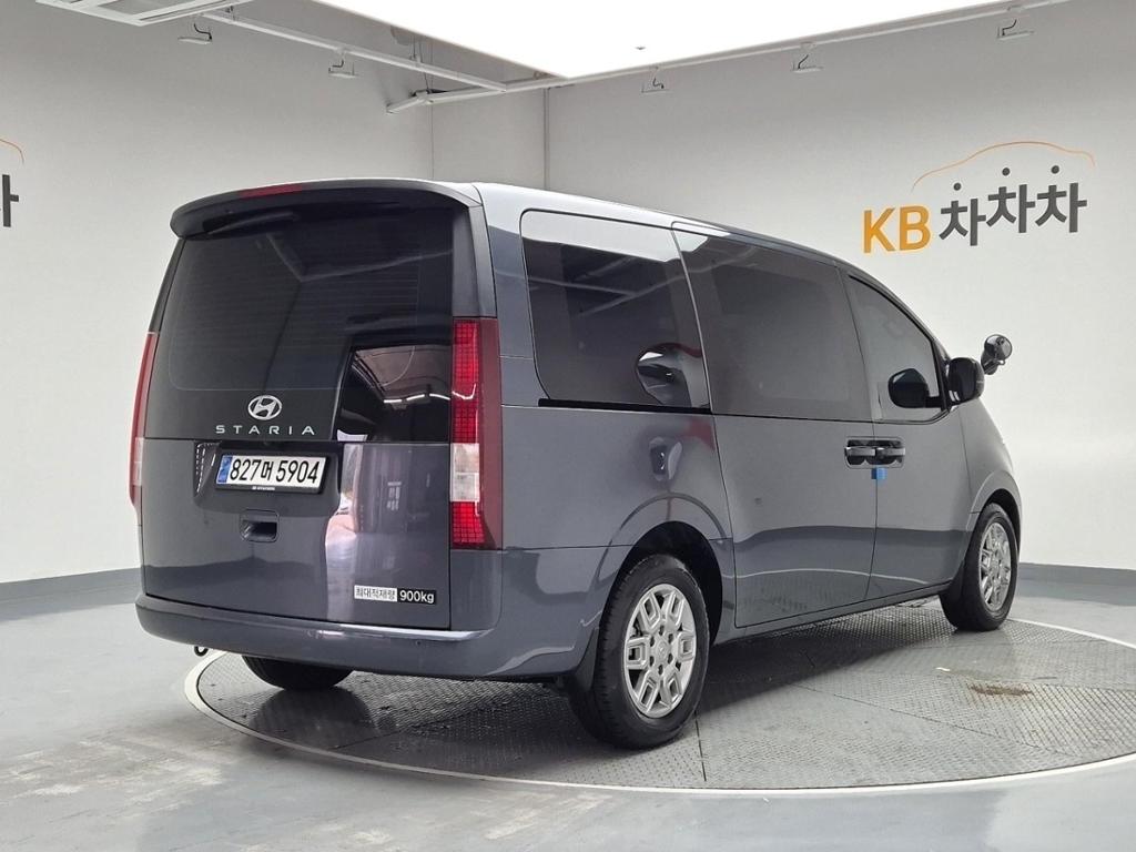 2024 HYUNDAI STARIA 