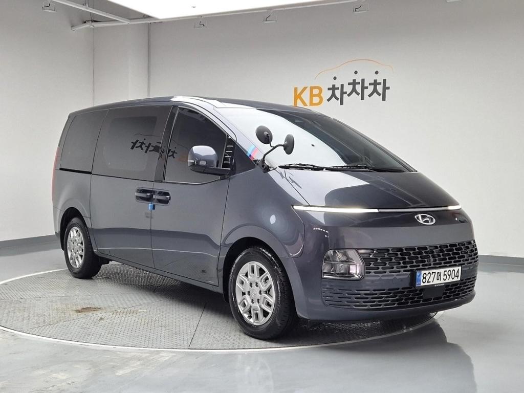 2024 HYUNDAI STARIA 