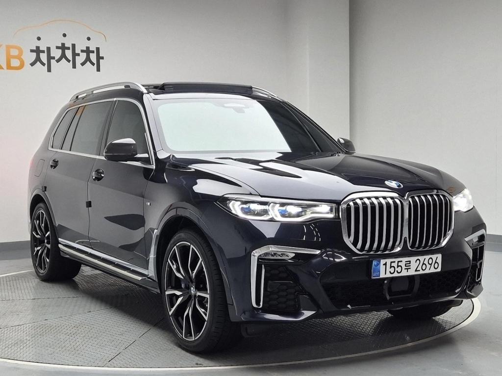 2022 BMW X7 