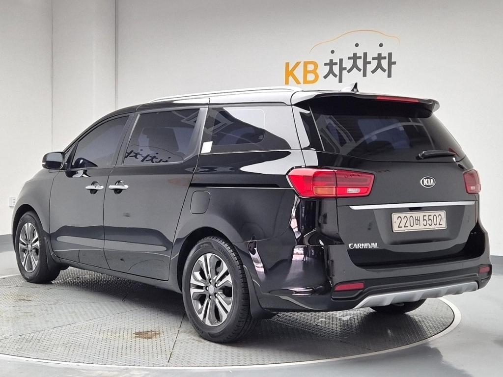 2019 KIA THE NEW CARNIVAL 