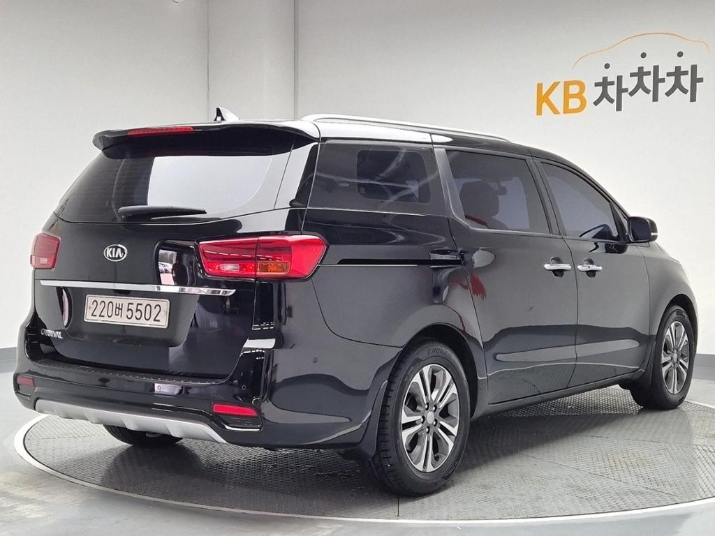 2019 KIA THE NEW CARNIVAL 