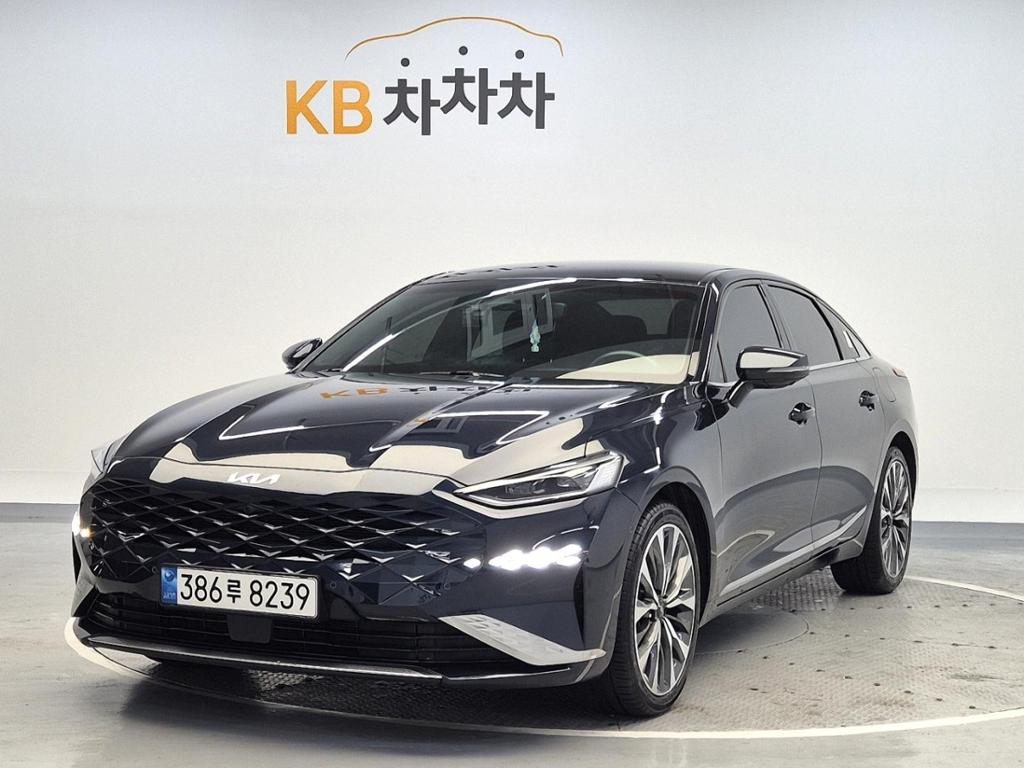 2023 KIA K8 