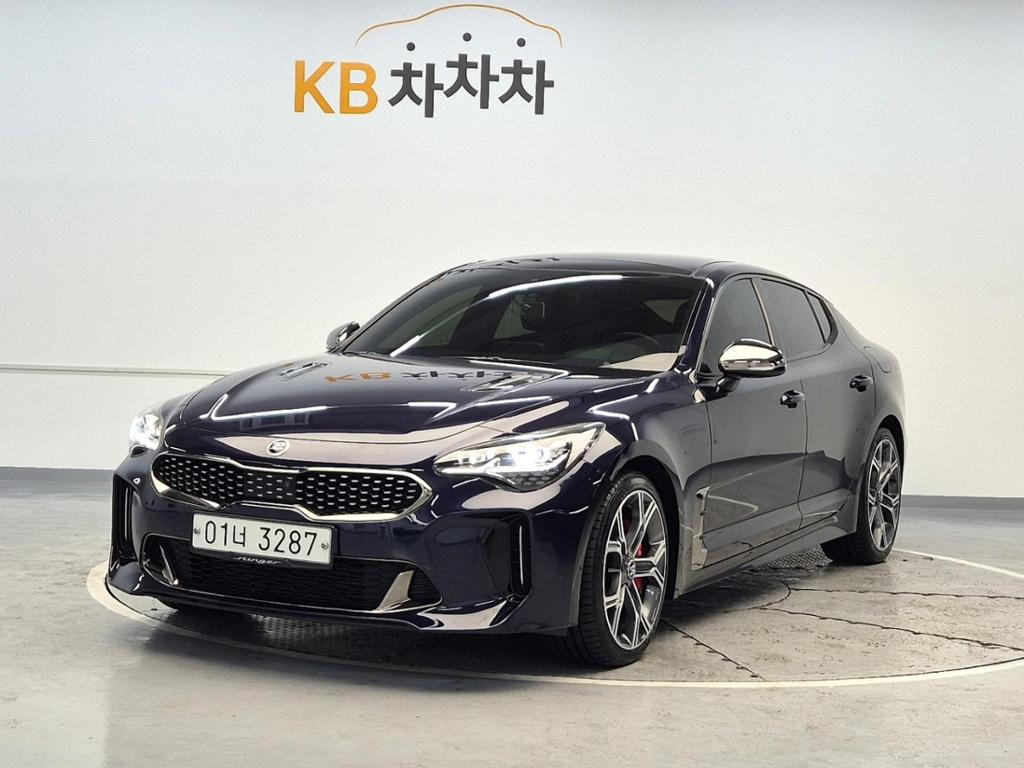 2018 KIA STINGER 