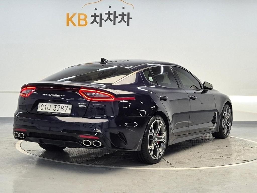 2018 KIA STINGER 
