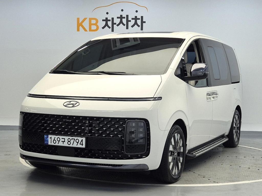 2024 HYUNDAI STARIA 