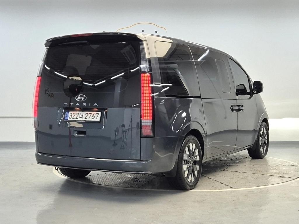 2023 HYUNDAI STARIA 