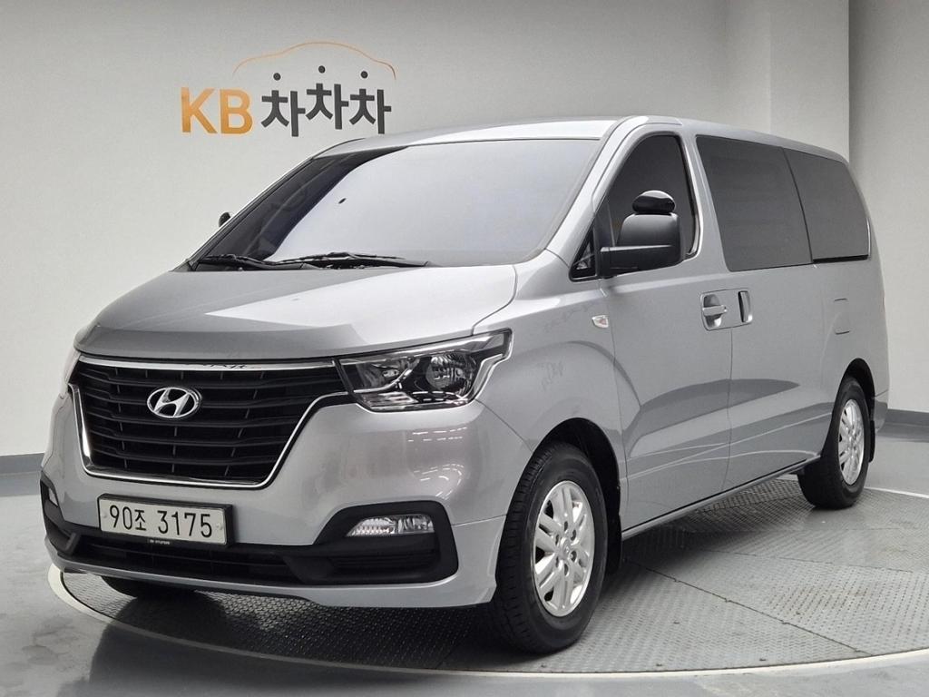 2019 HYUNDAI THE NEW GRAND STAREX 